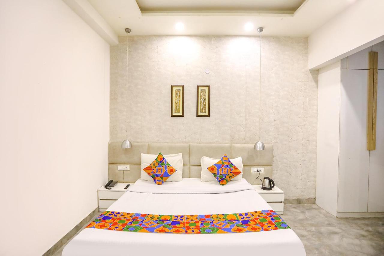 Fabhotel F9 Sector 19 Noida Zewnętrze zdjęcie