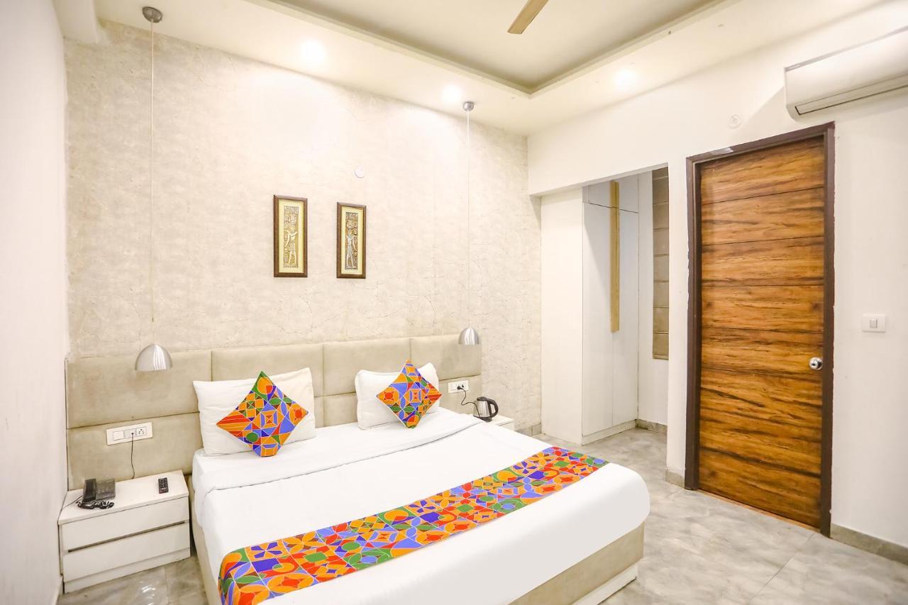 Fabhotel F9 Sector 19 Noida Zewnętrze zdjęcie