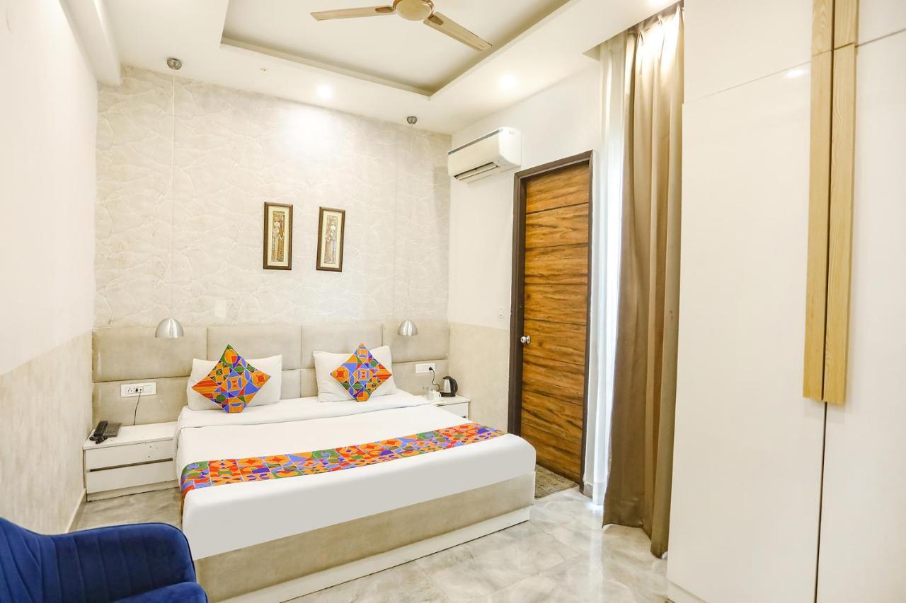 Fabhotel F9 Sector 19 Noida Zewnętrze zdjęcie